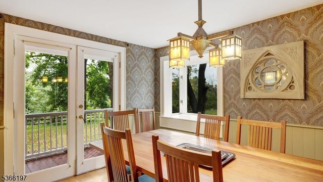 35 Woodledge Rd, Watchung Boro, NJ 07069