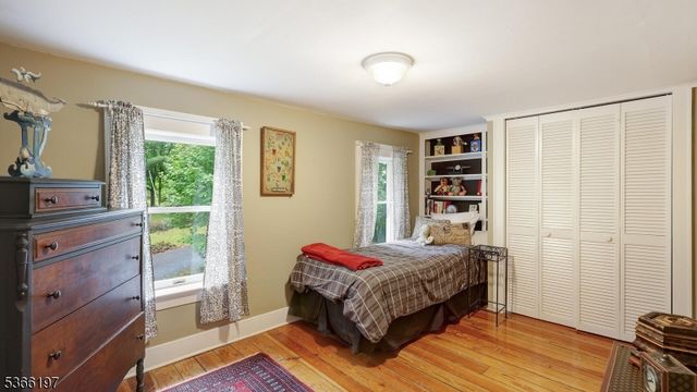 35 Woodledge Rd, Watchung Boro, NJ 07069