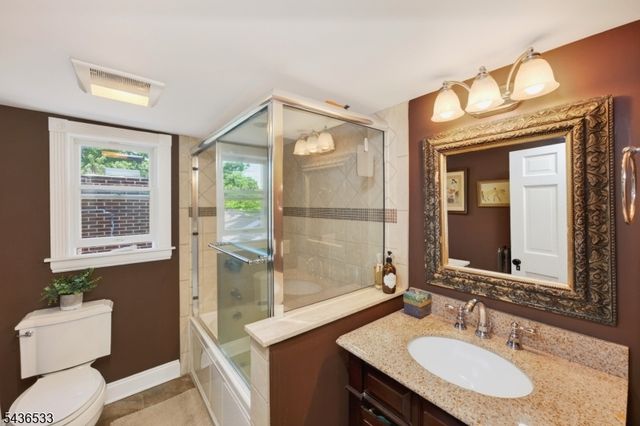 35 Woodledge Rd, Watchung Boro, NJ 07069