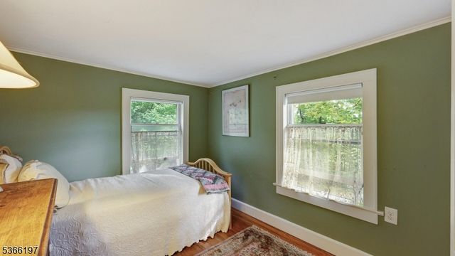 35 Woodledge Rd, Watchung Boro, NJ 07069