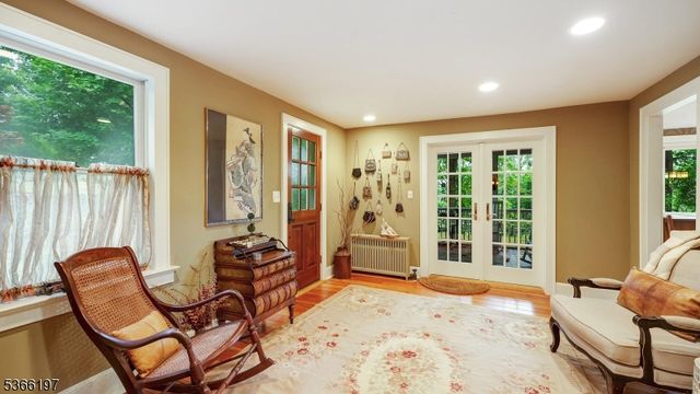 35 Woodledge Rd, Watchung Boro, NJ 07069