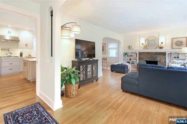 341 Essex Avenue, Bloomfield, NJ 07003