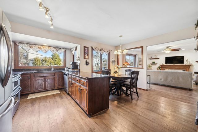 4525 Arbor View Drive, Lisle, IL 60532