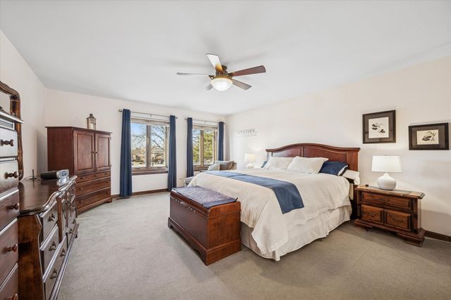 4525 Arbor View Drive, Lisle, IL 60532