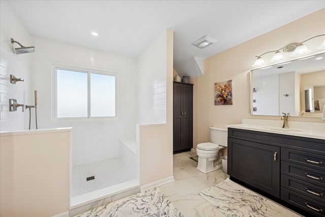 4525 Arbor View Drive, Lisle, IL 60532