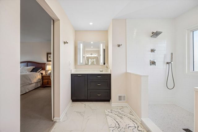 4525 Arbor View Drive, Lisle, IL 60532