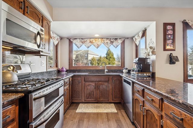 4525 Arbor View Drive, Lisle, IL 60532