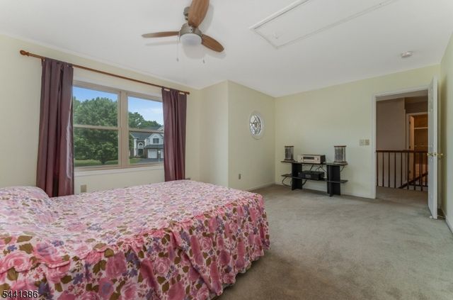 16 Woodland Ter, Bloomsbury Boro, NJ 08804