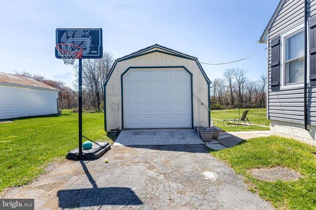 4568 NEWMAN RD, Fayetteville, PA 17222