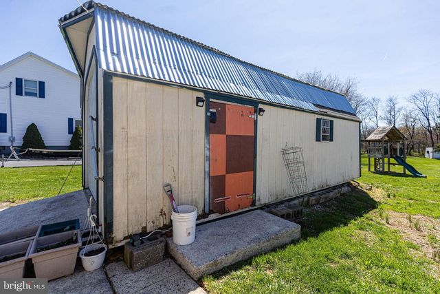 4568 NEWMAN RD, Fayetteville, PA 17222