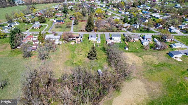 4568 NEWMAN RD, Fayetteville, PA 17222