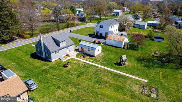 4568 NEWMAN RD, Fayetteville, PA 17222