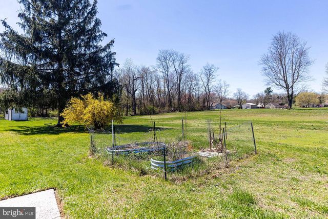 4568 NEWMAN RD, Fayetteville, PA 17222
