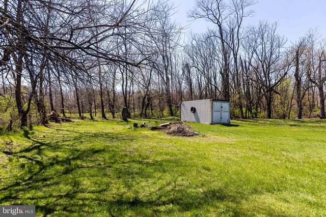 4568 NEWMAN RD, Fayetteville, PA 17222