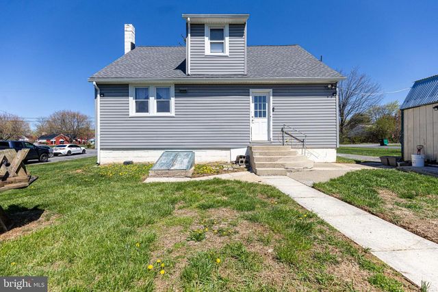 4568 NEWMAN RD, Fayetteville, PA 17222