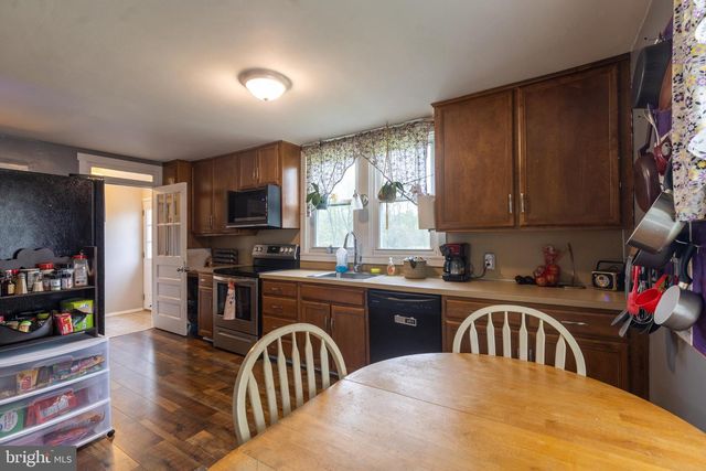 4568 NEWMAN RD, Fayetteville, PA 17222