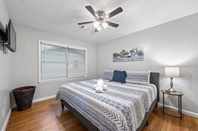 905 Ivy Avenue, Deer Park, TX 77536
