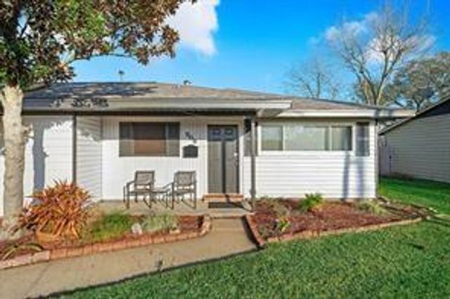 905 Ivy Avenue, Deer Park, TX 77536