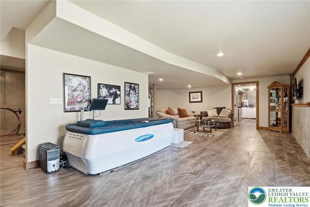 1375 Clearview Road, Coplay Boro, PA 18037