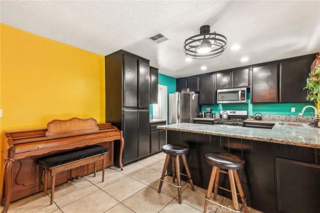 7830 Almeria Avenue, Fontana, CA 92336