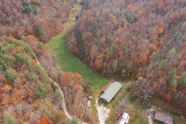 635 Shockey Fork Road, Campton, KY 41301