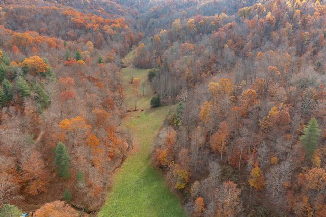 635 Shockey Fork Road, Campton, KY 41301