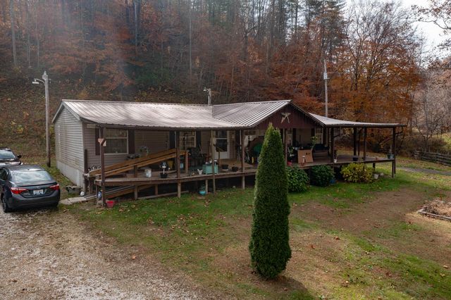 635 Shockey Fork Road, Campton, KY 41301