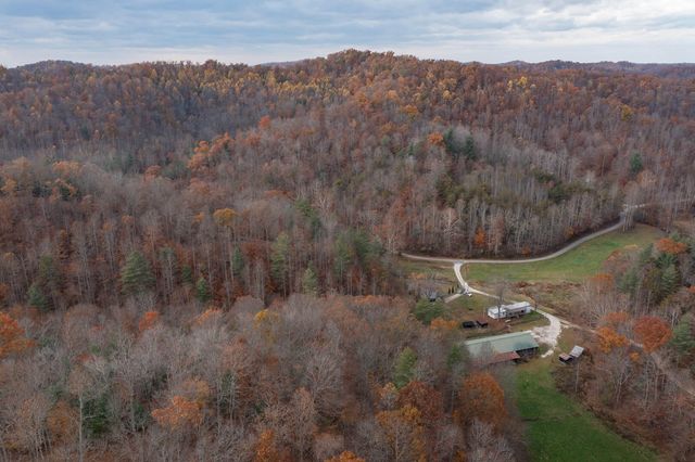 635 Shockey Fork Road, Campton, KY 41301