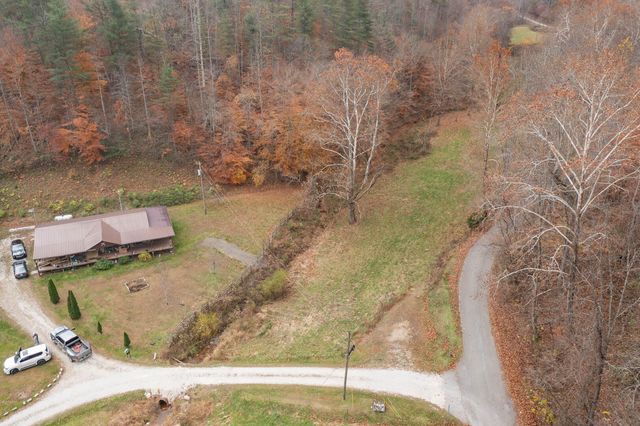 635 Shockey Fork Road, Campton, KY 41301