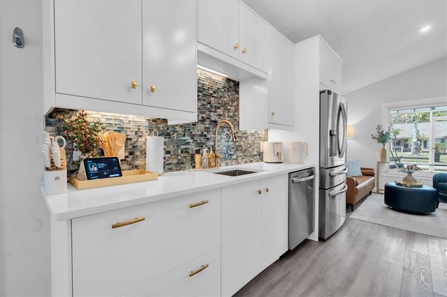 7424 SWAN LAKE DRIVE, New Port Richey, FL 34655