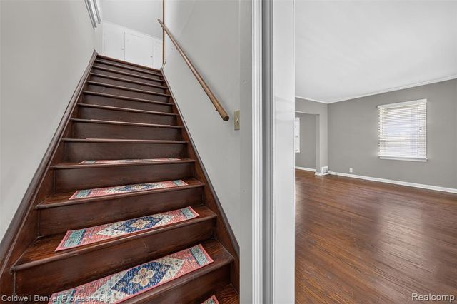 991 Humphrey Avenue, Birmingham, MI 48009
