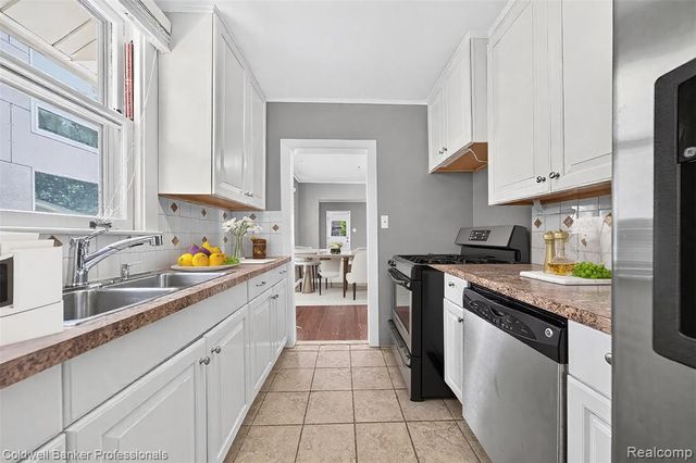 991 Humphrey Avenue, Birmingham, MI 48009