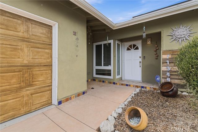 17349 Hartland Street, Lake Balboa, CA 91406