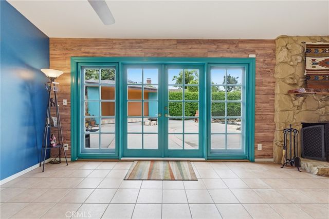 17349 Hartland Street, Lake Balboa, CA 91406