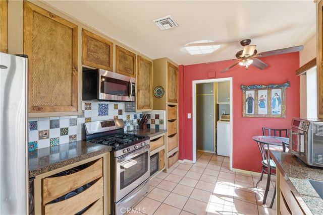 17349 Hartland Street, Lake Balboa, CA 91406