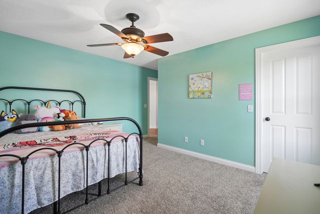851 Stonebridge Circle, Eldridge, IA 52748