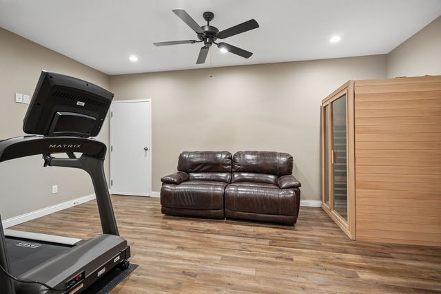 851 Stonebridge Circle, Eldridge, IA 52748