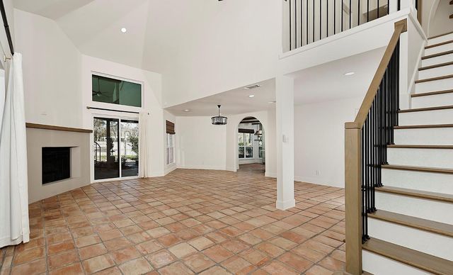 15 Crinkleroot Court, The Woodlands, TX 77380