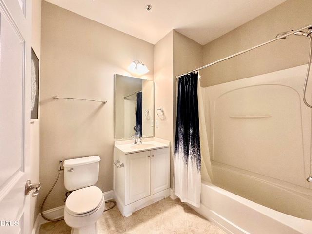 10520 Sablewood Drive Unit 110, Raleigh, NC 27617