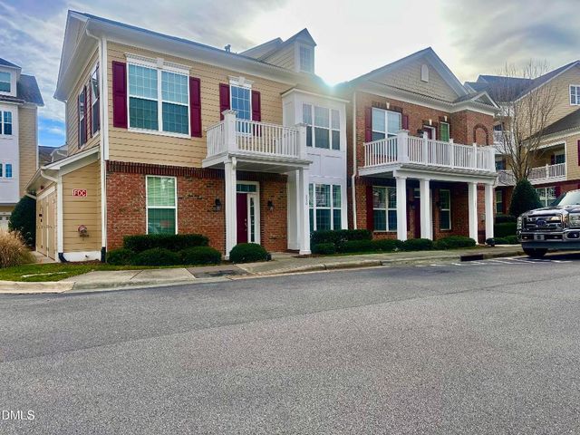 10520 Sablewood Drive Unit 110, Raleigh, NC 27617