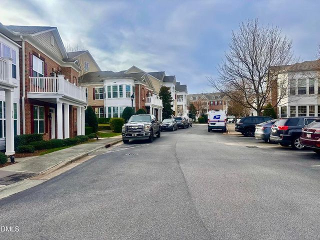 10520 Sablewood Drive Unit 110, Raleigh, NC 27617