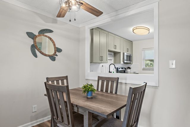 3857 Indian Trail 108, Destin, FL 32541