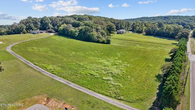 811 Old Hwy 68, Sweetwater, TN 37874