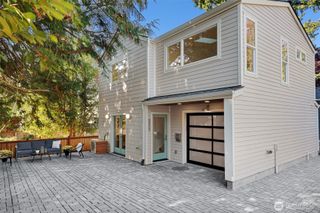 8809 12th Avenue NE, Seattle, WA 98115