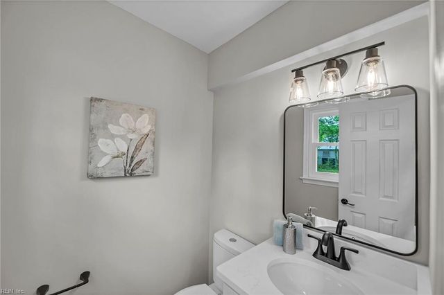 6806 Pallister RD, Norfolk, VA 23513
