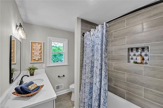 6806 Pallister RD, Norfolk, VA 23513