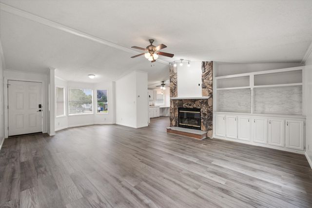 1308 Vinewood Drive, Mansfield, TX 76063