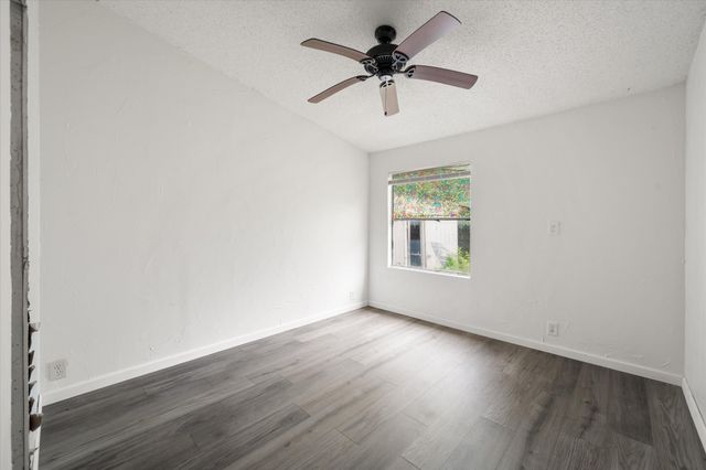 1308 Vinewood Drive, Mansfield, TX 76063