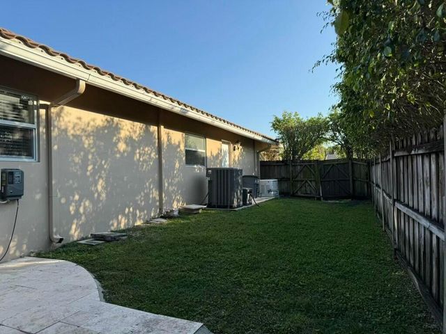 5777 Wind Drift Lane, Boca Raton, FL 33433