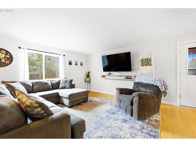 4776 MARSHALL Ave, Eugene, OR 97402